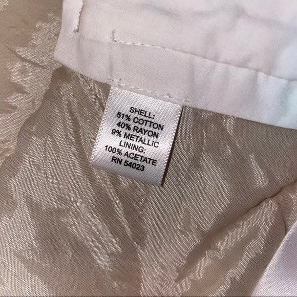 Sold- Banana Republic Patterned Shorts✨ - Picture 7 of 7